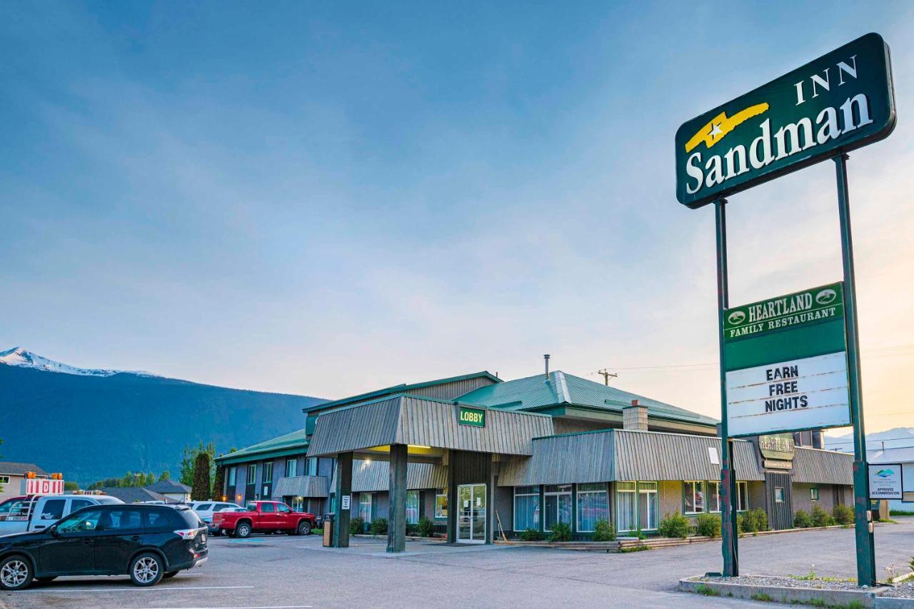 Sandman Inn McBride Exterior foto