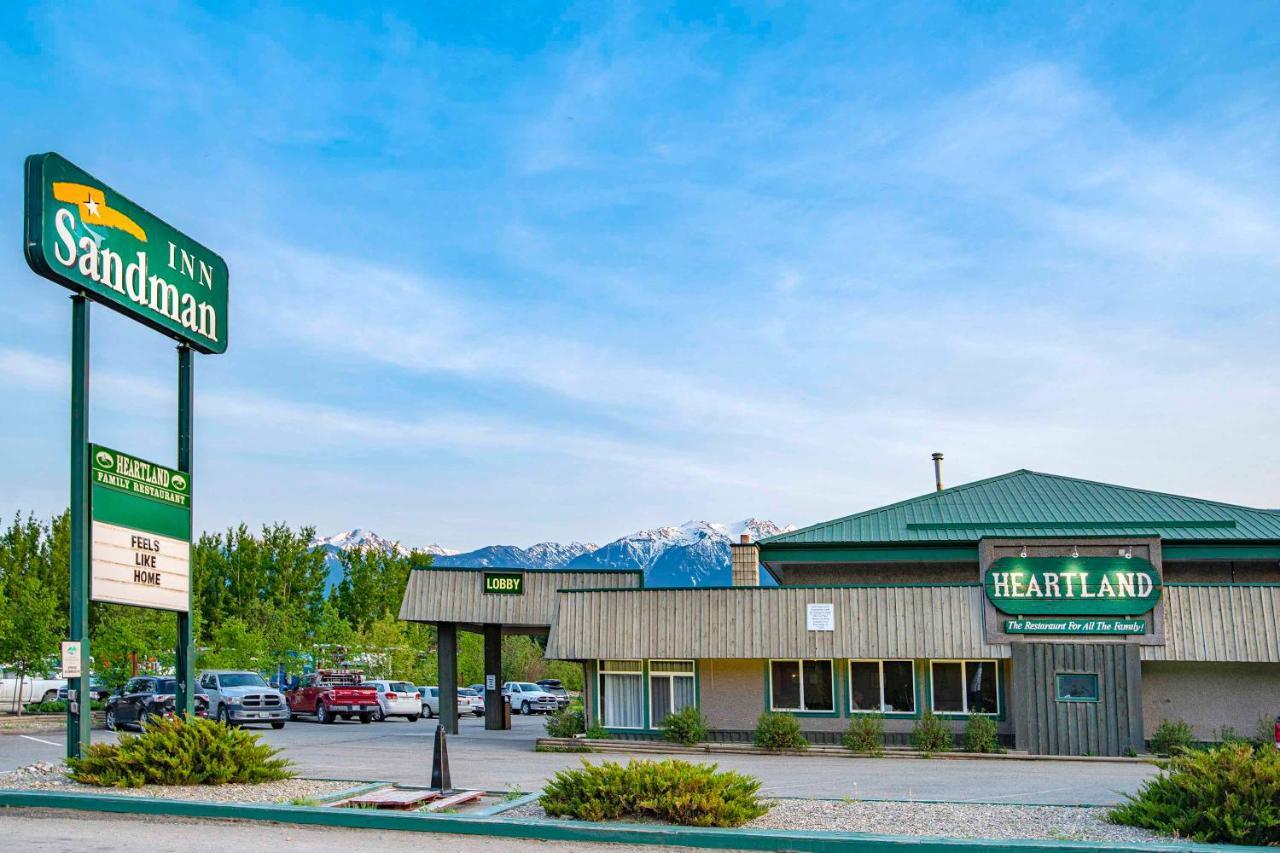 Sandman Inn McBride Exterior foto