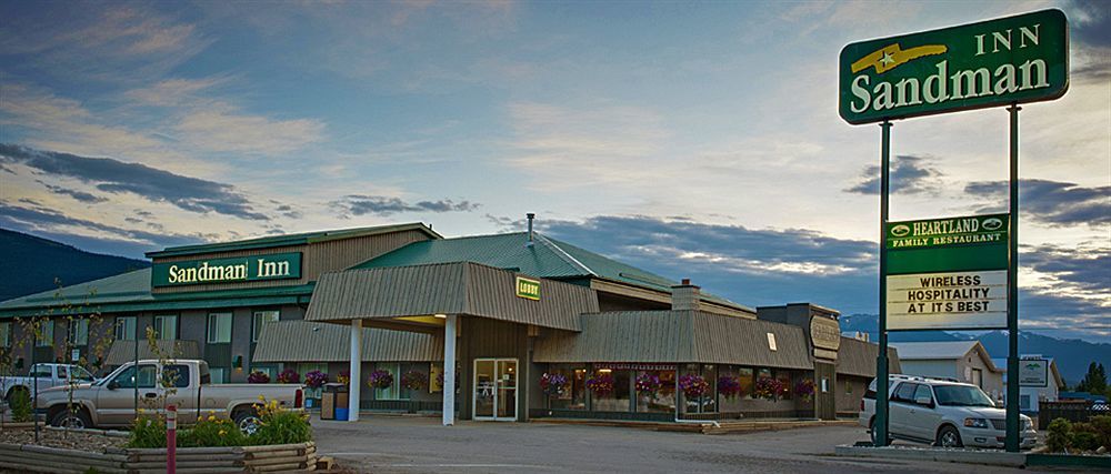 Sandman Inn McBride Exterior foto